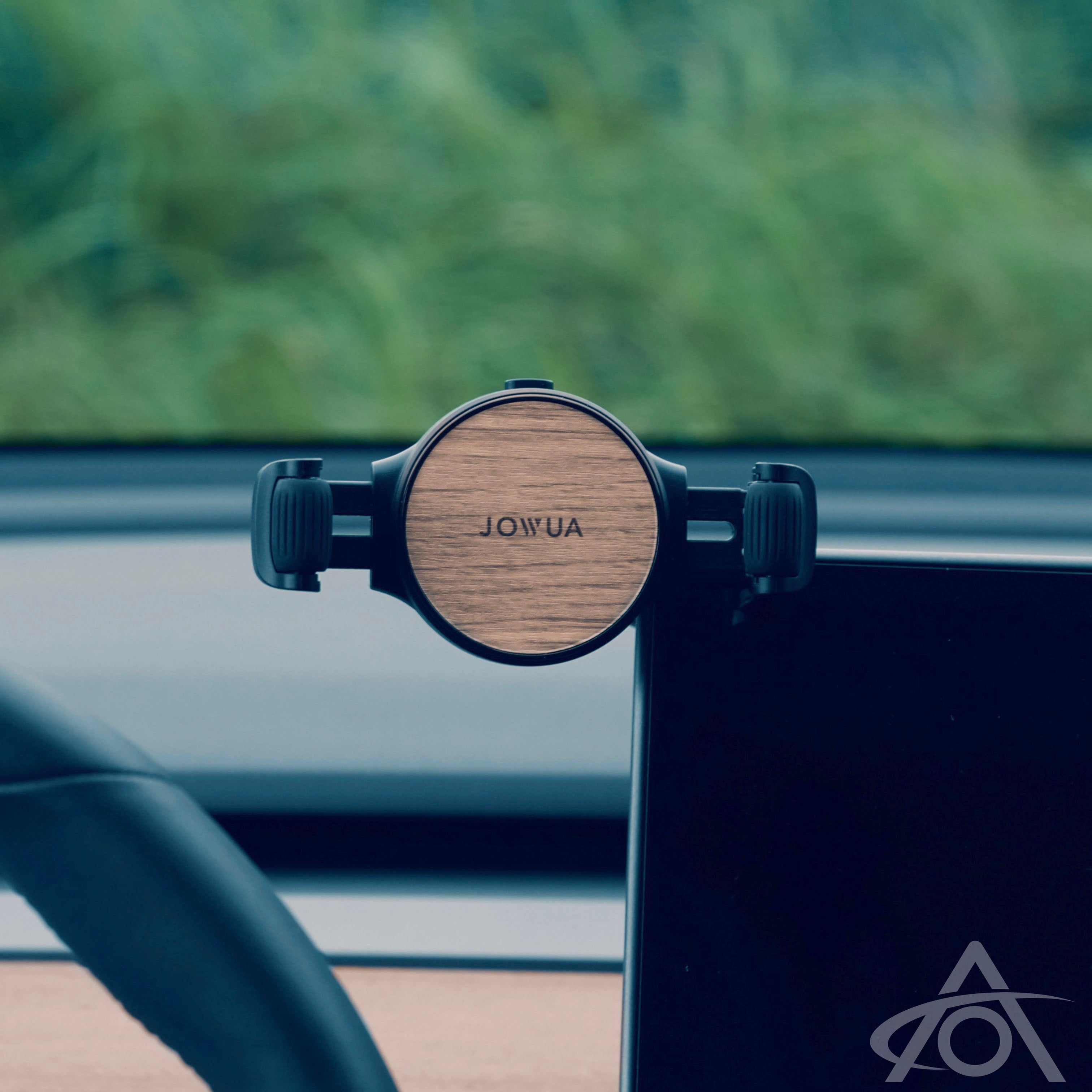 Rotating Phone Holder with Grip Mount