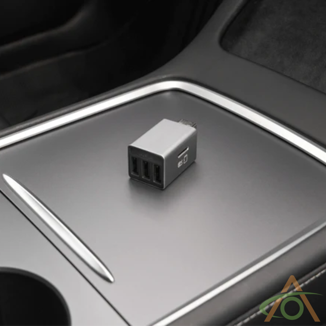 3 Port USB Hub with DashCam Reader