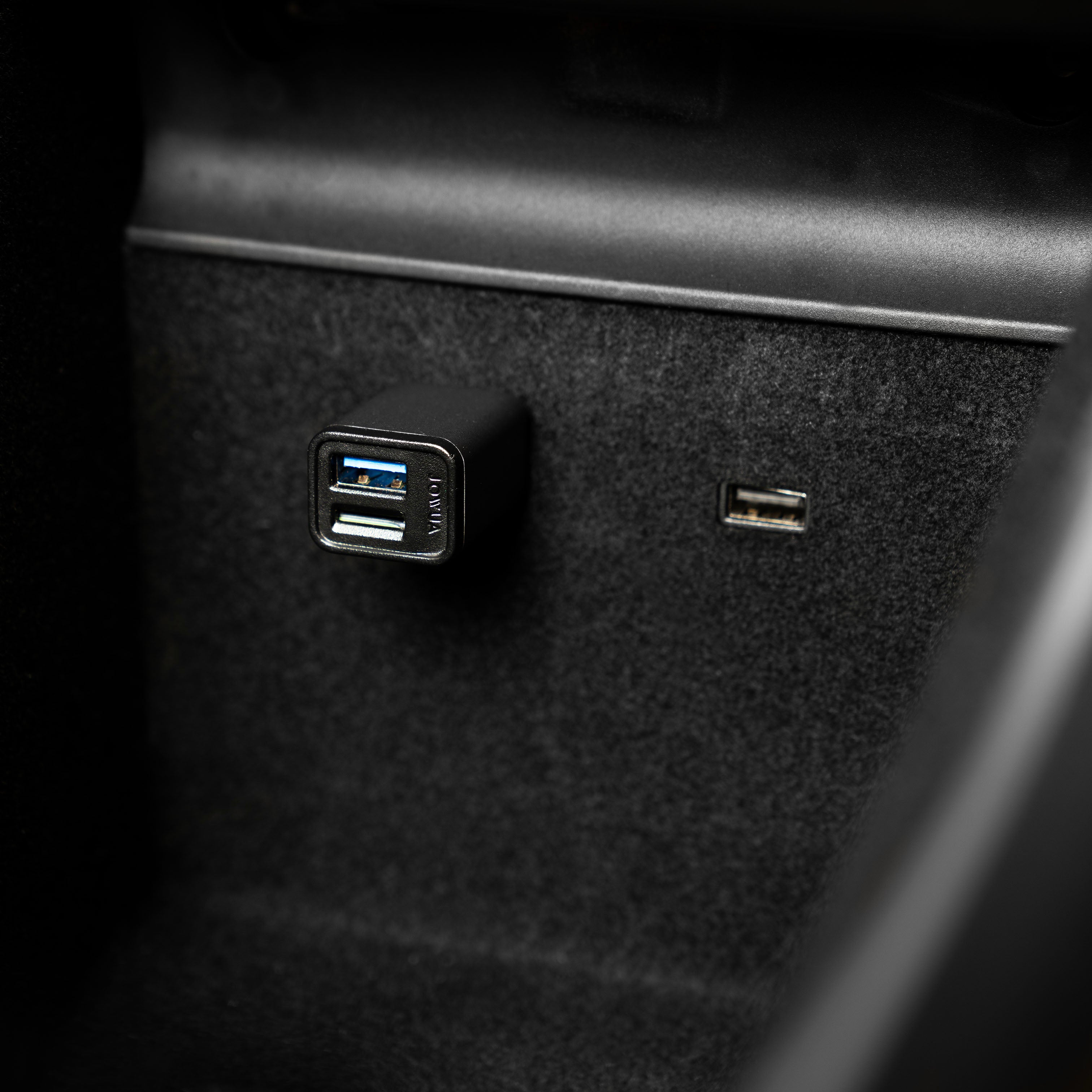 Sentrycam reader plugged into Center Console port