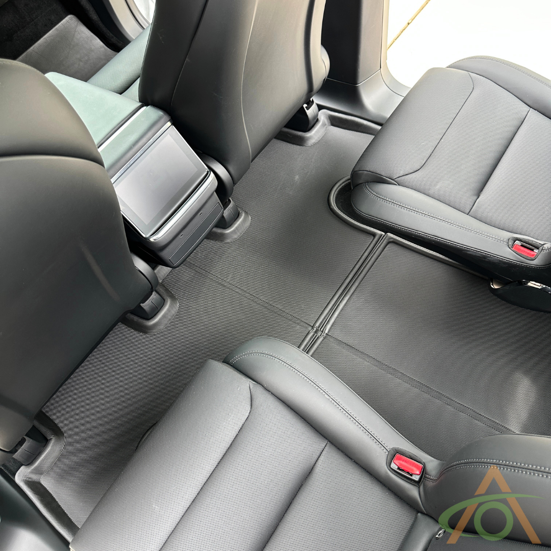 2nd/3rd floor mats for refreshed Model X (6-seat version shown)