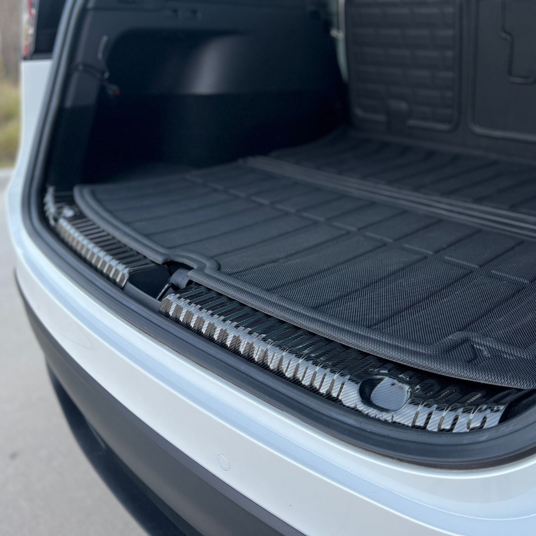 Tesla model y trunk outlet protector