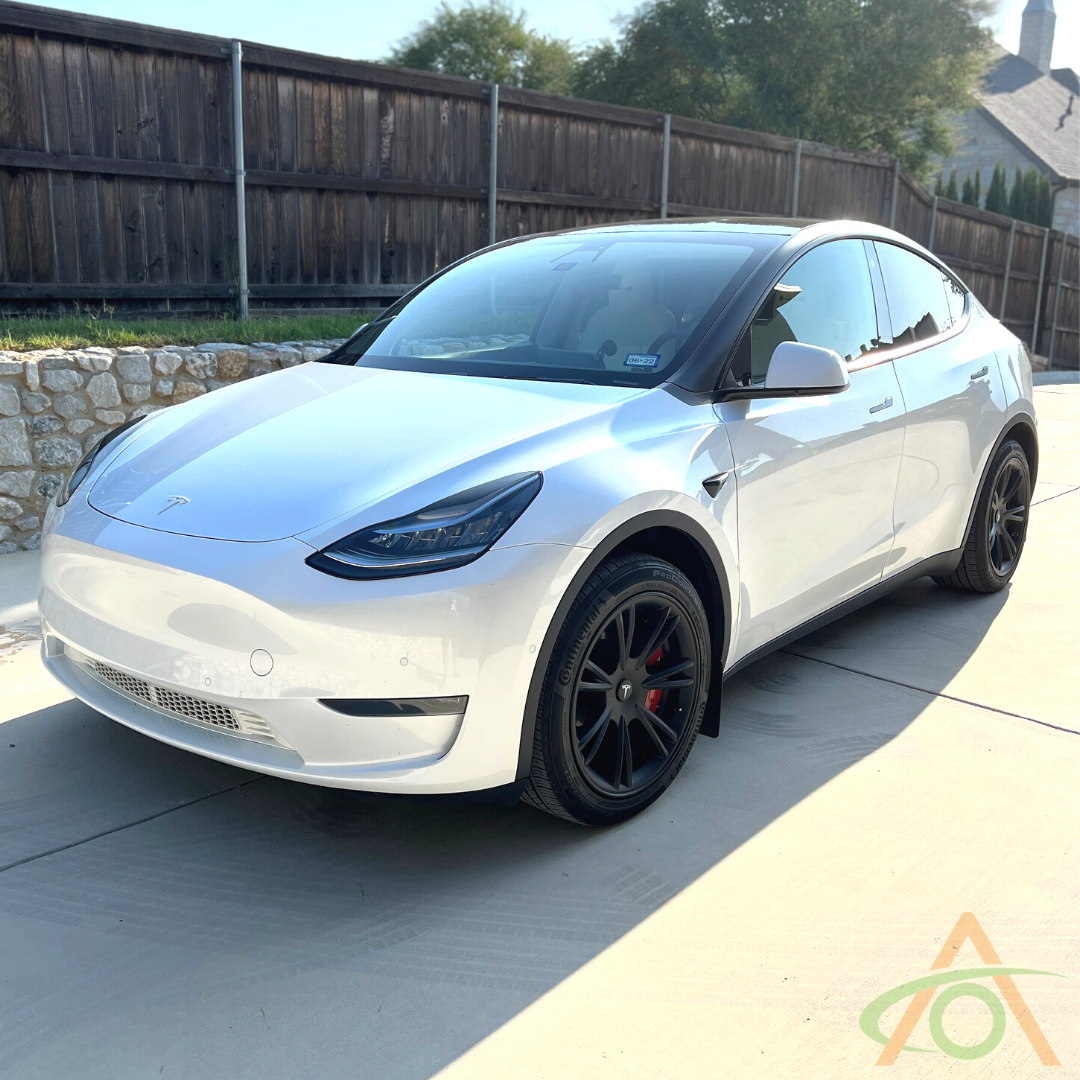 Tesla model y white black rims deals